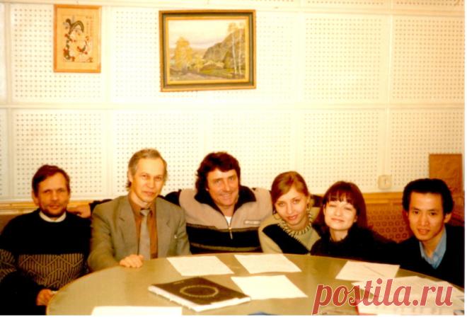 Анна Серова. «Ординариум» для женского хора и фортепиано на тексты латинской мессы и заговоров Натальи Степановой. Исполняет женская группа муниципального камерного хора г. Магнитогорска под руководством Надежды Артемьевой. Солистка - Юлия Рогова. 2006.