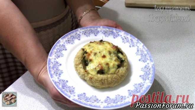 Ватрушки из мясного фарша с грибами - запись пользователя Легко приготовить! (Людмила) в сообществе Болталка в категории Кулинария Всем привет! Сегодня я хочу показать Вам, как можно сделать одно очень красивое и вкусное блюдо Мясные ватрушки или Гнезда из фарша в духовке, которое я изменила под свой вкус и свое желание. Надеюсь и Вам они понравятся.
