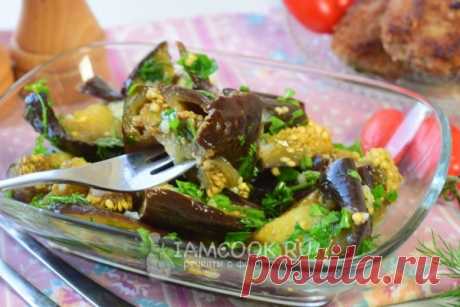 Баклажаны отварные с чесноком и зеленью