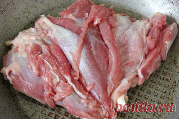 Индейка запеченная в духовке с грибами (кусочками)