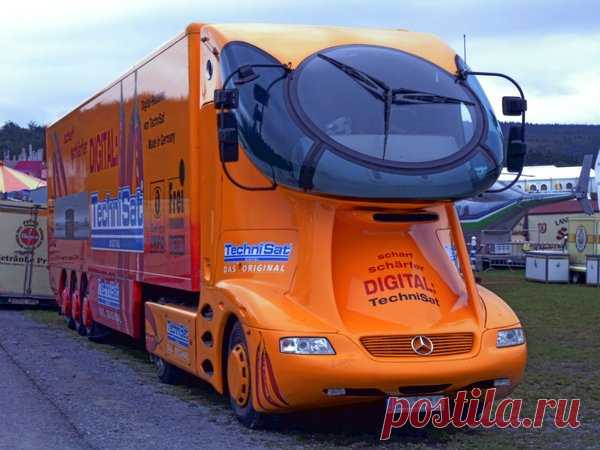 Грузовик Колани доживает свой век в Подмосковье… | Автоспорт | Яндекс Дзен