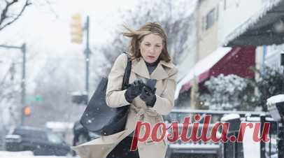 Дерматовенеролог рассказала о последствиях хождения без шапки в мороз. Врач-дерматовенеролог, косметолог клиники «Будь Здоров» на Сретенке Анна Убилава рассказала, что хождение без шапки в мороз может привести к облысению. Читать далее