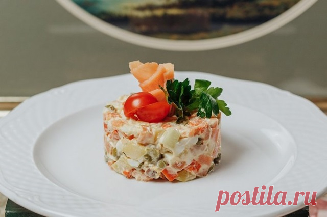 Салат «Оливье» с лососем — Домашняя кулинария