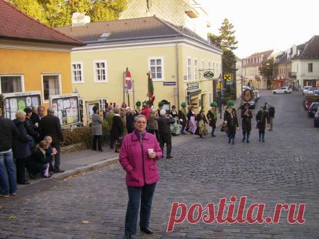 Вот солдаты идут.