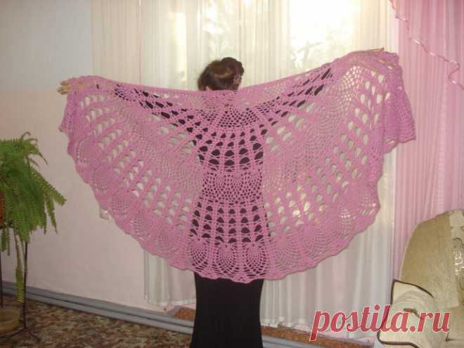 Шаль полукругом