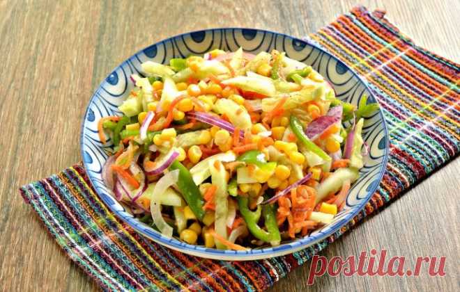 ​Овощной салат с кукурузой и морковкой по-корейски