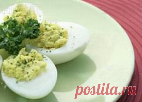 Яйца, фаршированные сыром