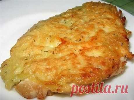 Куриные отбивные с сыром: очень сочно, нежно и вкусно! 
Сейчас никого не удивишь отбивными, но попробуйте приготовить куриную грудку по этому рецепту. Нечто новое во-первых, а во-вторых очень сочно, нежно и вкусно. Времени и сил минимум, а результат отмен…