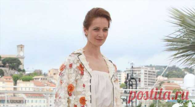 «Я очень переживаю»: дочь Виктории Исаковой попросила маму отвести ее к логопеду . Милая Я