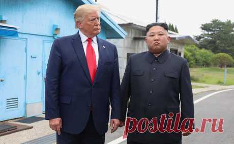Сможет ли Дональд Трамп вернуть Ким Чен Ына за стол переговоров. Команда Дональда Трампа раздумывает над возобновлением переговоров с Северной Кореей, зашедших в тупик в 2019 году. Сможет ли республиканец возродить былой «броманс» с лидером КНДР — разбирался РБК