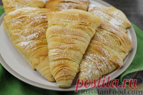 Рецепт: Сфольятелла (слойки с творожно-манным кремом) на RussianFood.com