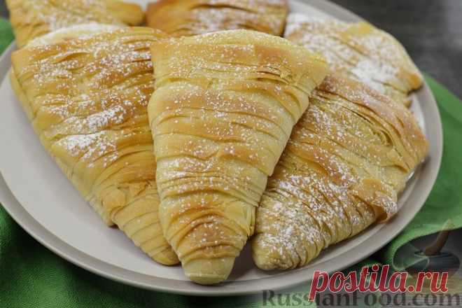 Рецепт: Сфольятелла (слойки с творожно-манным кремом) на RussianFood.com