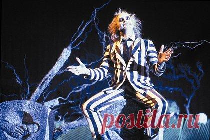 Тим Бертон объявил о завершении съемок второй части «Битлджуса». Американский режиссер Тим Бертон объявил о завершении съемок сиквела своего фильма «Битлжус». «Только что закончил съемки "Битлджуса". Спасибо всем, кто участвовал», — написал кинематографист. До этого Бертон заявлял, что планирует закончить работу над картиной после окончания забастовки актеров.