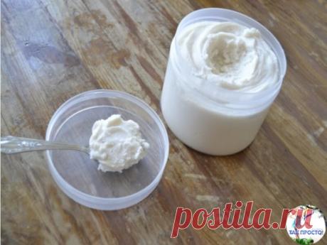 Уникальное средство для чистоты - отмывает всё!
Средство для мытья посуды, раковины, ванны..
Это универсальное моющее средство, годное и для мытья посуды и для мытья сантехники. Хорошо оно тем, что содержит всего 3 компонента, которые не могут в принципе вызвать аллергию, а это значит, что оно экологически чистое. Руки сушит в меру, но не больше, чем после обычного моющего средства.
Состав:
Натереть на крупной терке обычной хозяйственное мыло (можно брать детское). Пропорции такие - на 1