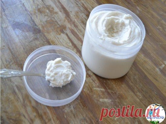 Уникальное средство для чистоты - отмывает всё!
Средство для мытья посуды, раковины, ванны..
Это универсальное моющее средство, годное и для мытья посуды и для мытья сантехники. Хорошо оно тем, что содержит всего 3 компонента, которые не могут в принципе вызвать аллергию, а это значит, что оно экологически чистое. Руки сушит в меру, но не больше, чем после обычного моющего средства.
Состав:
Натереть на крупной терке обычной хозяйственное мыло (можно брать детское). Пропорции такие - на 1