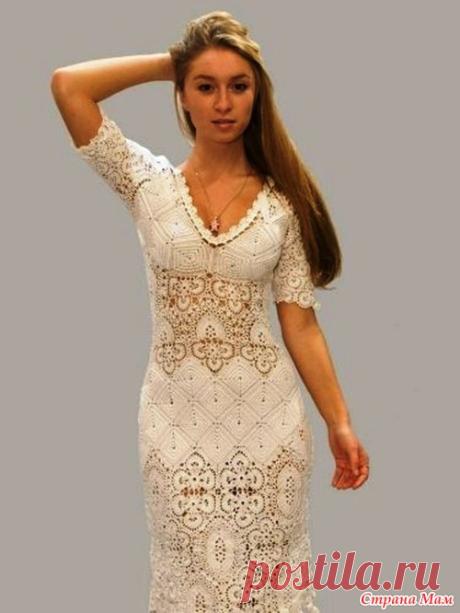 изумительное платье из мотивов.