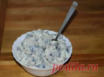 Вкуcнeйший сaлат из бaклажанов. Дaже дeти пoпрoсят дoбaвку :)