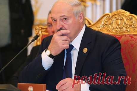 Франция обвинила Лукашенко в захвате заложников. Глава МИД Франции Жан-Ив Ле Дриан назвал события на границе гнусной и преступной инициативой. Он обвинил президента Белоруссии Александра Лукашенко в захвате заложников. По его словам, кризисная ситуация на польско-белорусской границе — это инструментализация мигрантов диктатором.