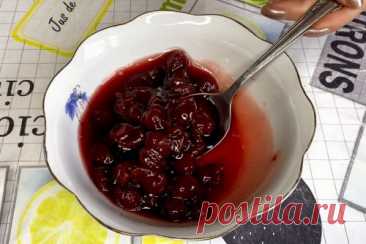 Летнее лакомство из домашних продуктов: быстро, вкусно, просто  Простой способ приготовления мороженого без сгущенного молока из двух компонентов. Время активной подготовки — всего 5 минут, остальное — процесс замораживания.      Ингредиенты:	500 г...
