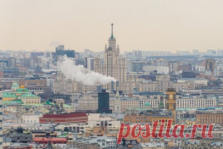Известная стендаперша объяснила нежелание переезжать в Москву. Известная российская стендаперша и блогерша Наталья Краснова в интервью телеведущей Юлии Меньшовой объяснила нежелание переезжать в Москву из Челябинска. По словам юмористки, она не меняет место жительства в связи с болезнью матери. Помимо этого, Краснова рассказала, что Москва ее пугает.