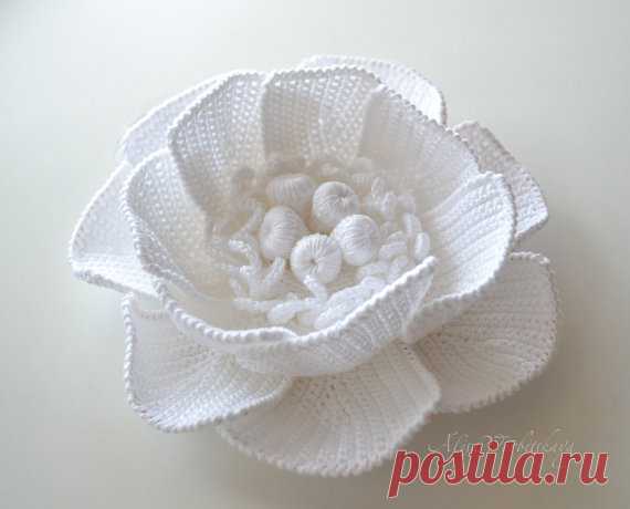 Brooches and pins Floral brooch Unique brooch Lapel brooch