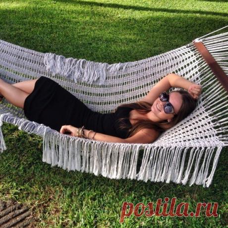 «Все хотят тебя потрогать». История русской эмигрантки (8 фото) | Чёрт побери Остров Маврикий (время пребывания - 8 месяцев), 2014 год. Поработав в Италии, Полина поняла, что сфера гостиничного бизнеса ей нравится. Предложили Маврикий, где она начала работать – в одном из отелей фешенебельной сети.  Впечатления о стране «Маврикий открыт голландцами, завоеван англичанами, затем перешел к французам и так далее. 60% там индусы, 20% арабы и 20% креолы – африканцы, коренное нас...