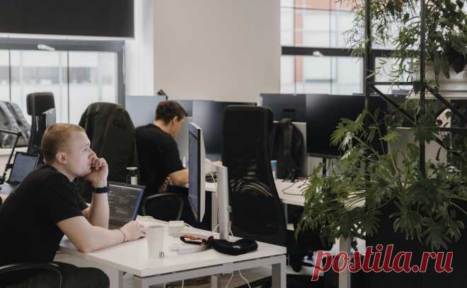 Начальство стало реже раздражать россиян. Согласно опросу SuperJob, 46% россиян ничего не раздражает в своих руководителях. При этом большую часть начальников что-то раздражает в подчиненных. Чаще всего это безответственность, равнодушие к обязанностям и лень