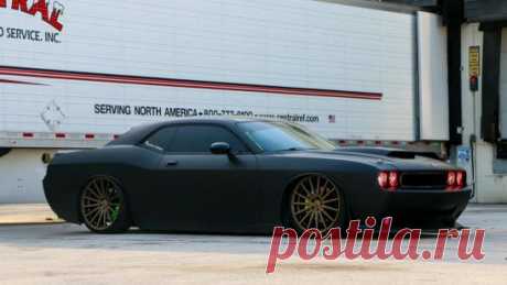 Dodge Challenger SRT8