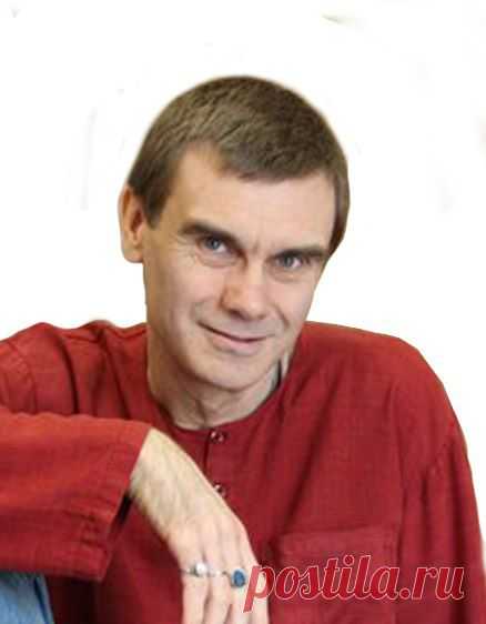 Мы можем иметь правильные ожидания от взаимоотношений с духовным учителем. Ведь большинство людей, даже принимая духовного наставника, духовного учителя, - не знают, чего ожидать от этих отношений. Зачем духовный наставник тебе, что ожидать от него? - “Но, он будет молиться за меня, чтобы всё было хорошо”. Это эксплуатация какая-то. #Борисов В.Б. - Необходимость духовного наставника, ч.2. Новосибирск, ноябрь 2014..#Борисов #цитаты #веды #духовность #развитие #духовный_учитель