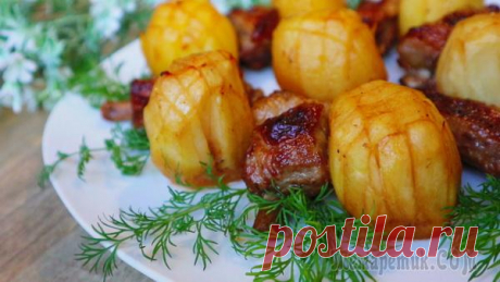 Бесподобный картофель с ребрышками в духовке под вкуснейшим соусом