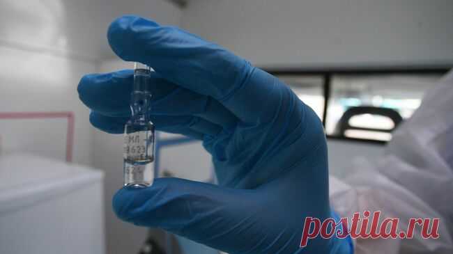 В Роспотребнадзоре рассказали, кому следует сделать прививку от гриппа