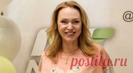 «Какой светлый человек»: Алла Довлатова показала фотографии отца в день его рождения . Милая Я