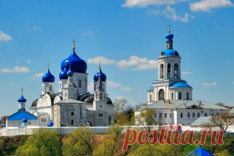 Как выглядел замок Андрея Боголюбского и что сохранилось от него
