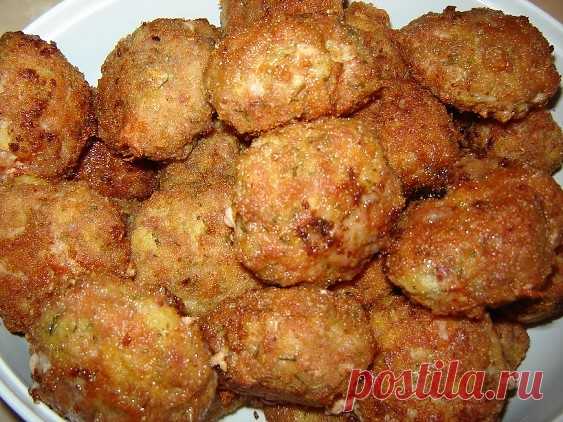 Котлеты из свинины с зеленью: http://klub.veselun.info/kotletyi-iz-svininyi-s-zelenyu/ - это ещё один вкуснейший рецепт в вашу копилку любимых котлет.