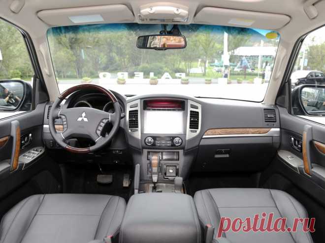 Mitsubishi Pajero 2018: продемонстрирован рестайлинговый вариант