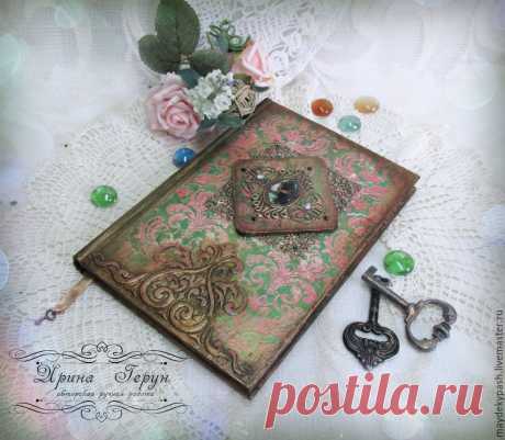 Процесс создания ежедневника «Тайна старого замка». Подробный мастер-класс по декупажу - Ярмарка Мастеров - ручная работа, handmade