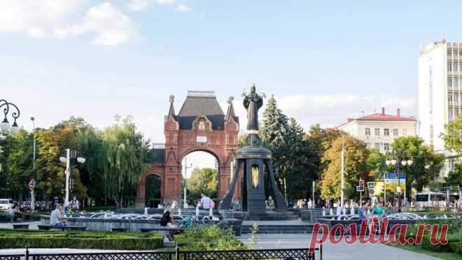В Краснодарском крае отказались от проведения в новогодние праздники массовых мероприятий. Губернатор Краснодарского края Вениамин Кондратьев заявил об отмене в регионе в новогодние праздники и Рождество традиционных массовых мероприятий, проводимых на городских площадях. Об этом было сообщено на заседании постоянно действующего ...