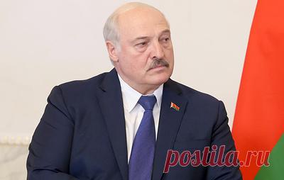 Лукашенко заявил, что террористов для диверсии на аэродроме в Энгельсе готовили на Украине. Президент Белоруссии подчеркнул, что тогда были повреждены российские самолеты стратегического назначения