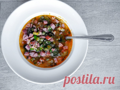 Три этапа приготовления мясной солянки | Домашняя кухня Алексея Соколова | Пульс Mail.ru "Долгий", но вкусный суп.