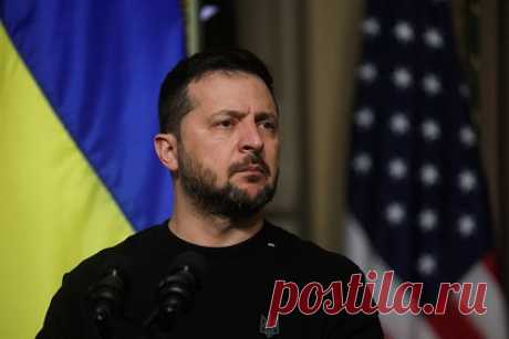 Зеленский повторно солгал об успехах Украины на поле боя. Президент Украины Владимир Зеленский на пресс-конференции в Осло солгал о том, что Россия за год не заняла ни одного села. При этом такое же заявление он делал менее чем за сутки до этого в интервью телеканалу Fox News. Однако журналисты отметили, что высказывание главы государства не соответствует действительности.