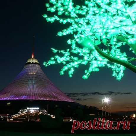 Казахстан. Ночная Астана