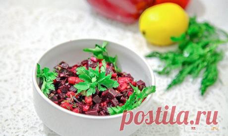 Салат из свеклы с фасолью.