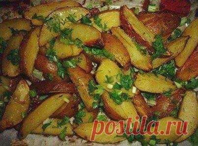 Рецепт аппетитного картофеля с чесноком. Готовится и съедается моментально!