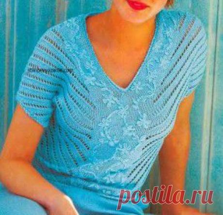 Пуловер с вышивкой связанный спицами и крючком