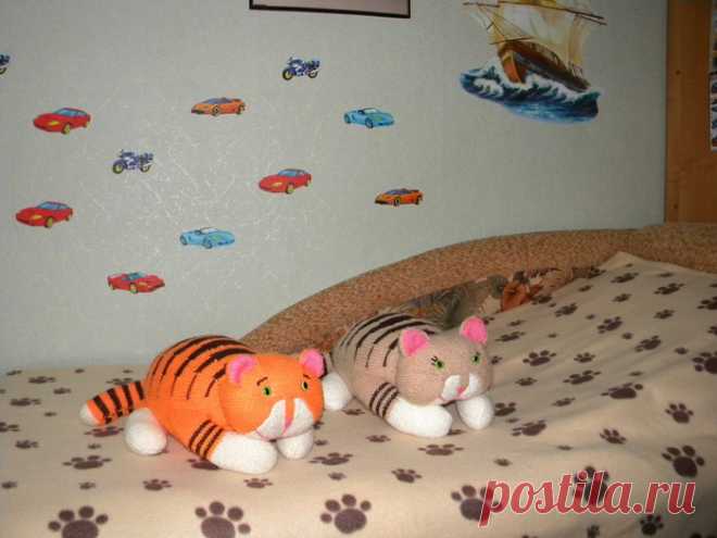 Вязаные коты