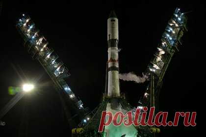 В «Роскосмосе» раскрыли подробности разгерметизации «Прогресса МС-21». Пристыкованный к Международной космической станции (МКС) грузовой корабль «Прогресс МС-21» оказался разгерметизирован, так как там произошла утечка теплоносителя. Такие подробности о случившемся раскрыл исполнительный директор «Роскосмоса» по пилотируемым программам Сергей Крикалев, его цитирует РИА Новости.