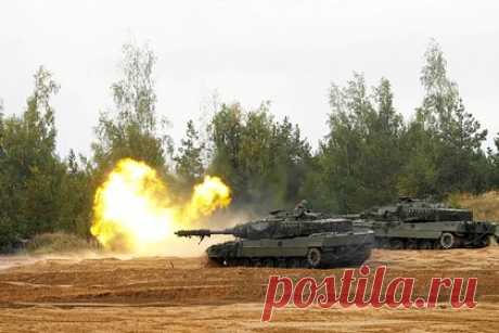 Названы возможные сроки поставки танков Leopard Украине. Политический аналитик Александр Асафов считает, что заявления о скорой поставке Украине танков Leopard так же, как и многие другие, делаются, скорее, в преддверии символической даты начала конфликта и не представляют реальной ценности. К ним стоит относиться, скорее, как к элементам военной дезинформации.