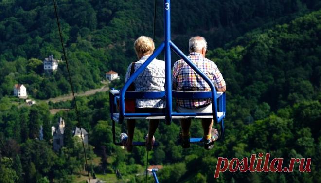 Путевки, зубы и налоги – льготы для пенсионеров, о которых многие не знают Ежемесячные выплаты, бесплатный проезд в транспорте и компенсация оплаты ЖКХ – об этих льготах, полагающихся пенсионерам, знают все. Корреспондент «РИАМО в Балашихе» выяснила, на какие дополнительные льготы могут рассчитывать пожилые люди.