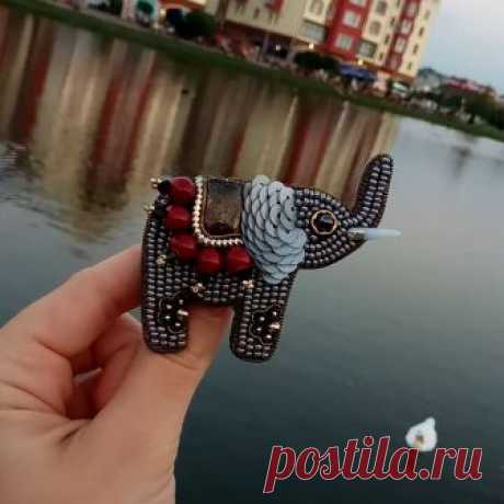 Соболева Екатерина в Instagram: «Последний на сегодня слоник ! 😁 Очень индийский 😄 С натуральным камнем и общей этнической стилизацией. Мне нравится бивень 😍 Ухо из серых…» 107 отметок «Нравится», 3 комментариев — Соболева Екатерина (@sobolyami) в Instagram: «Последний на сегодня слоник ! 😁 Очень индийский 😄 С натуральным камнем и общей этнической…»