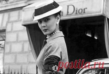 Алла Ильчун: как посудомойка из Казахстана стала музой Диора и культовой моделью, а затем бесследно исчезла
Восточная красавица Алла Ильчун выходила на подиум с такими звездами, как Марлен Дитрих, Митца Брикар, а Кристиан Диор считал её своим талисманом. В его Доме моды она работала с самого открытия. Как посудомойка из Казахстана смогла покорить сердце великого кутюрье? Алла родилась в семье...
Читай дальше на сайте. Жми подробнее ➡